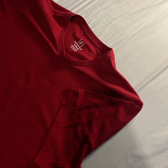 Red t-shirt ( George ) - Picture 3 of 4